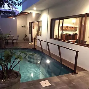 https://shishi-bali.hotelsseminyak.net